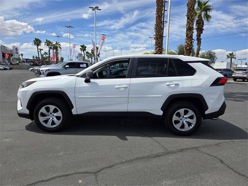 Certified 2022 Toyota RAV4 LE image 7