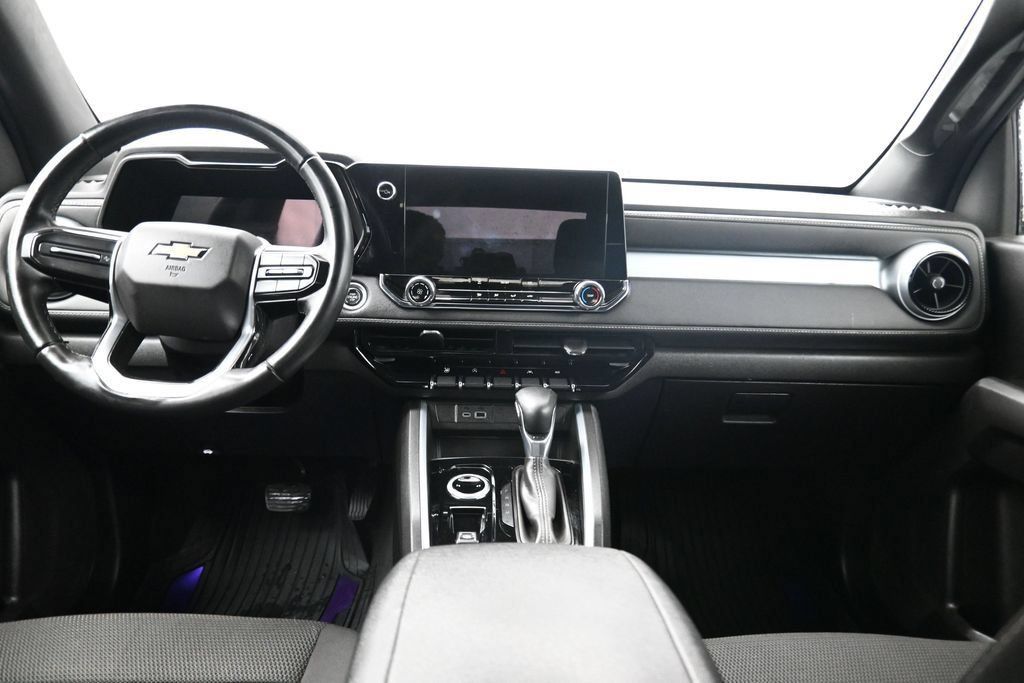 Used 2023 Chevrolet Colorado LT AWD/4WD image 23