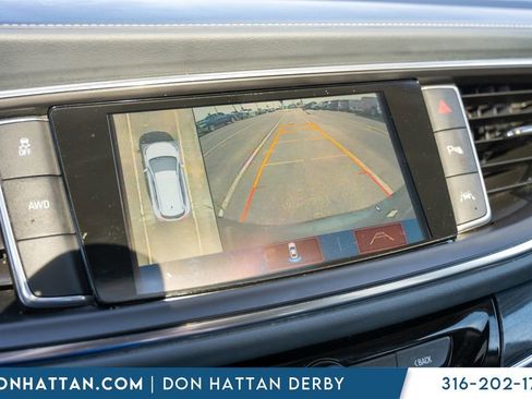 Used 2018 Buick Enclave Premium image 21