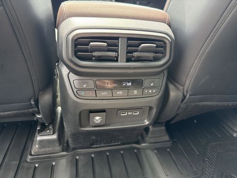Used 2023 Honda Pilot Elite image 30