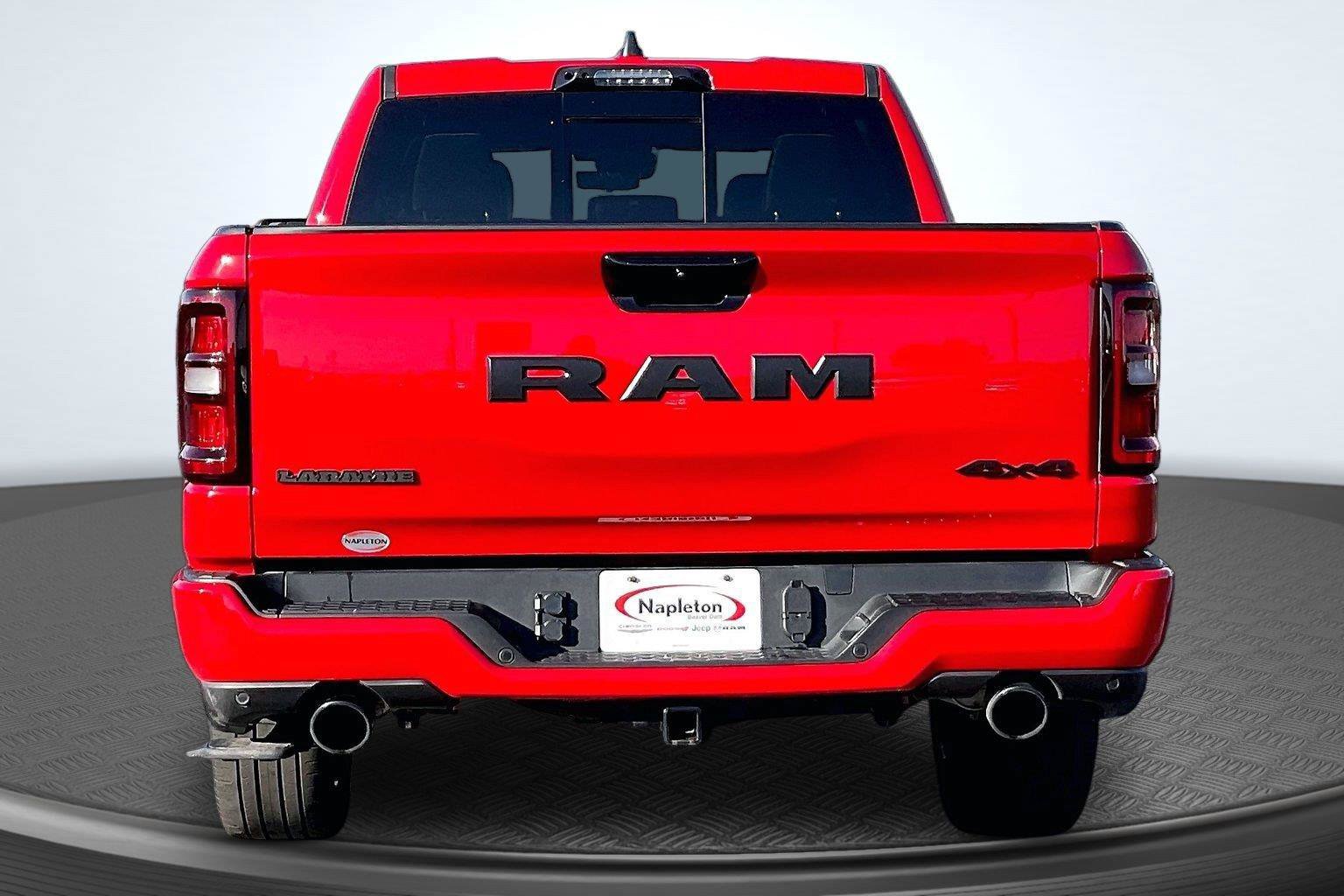 Used 2025 RAM 1500 Laramie w/ Night Edition AWD/4WD image 4