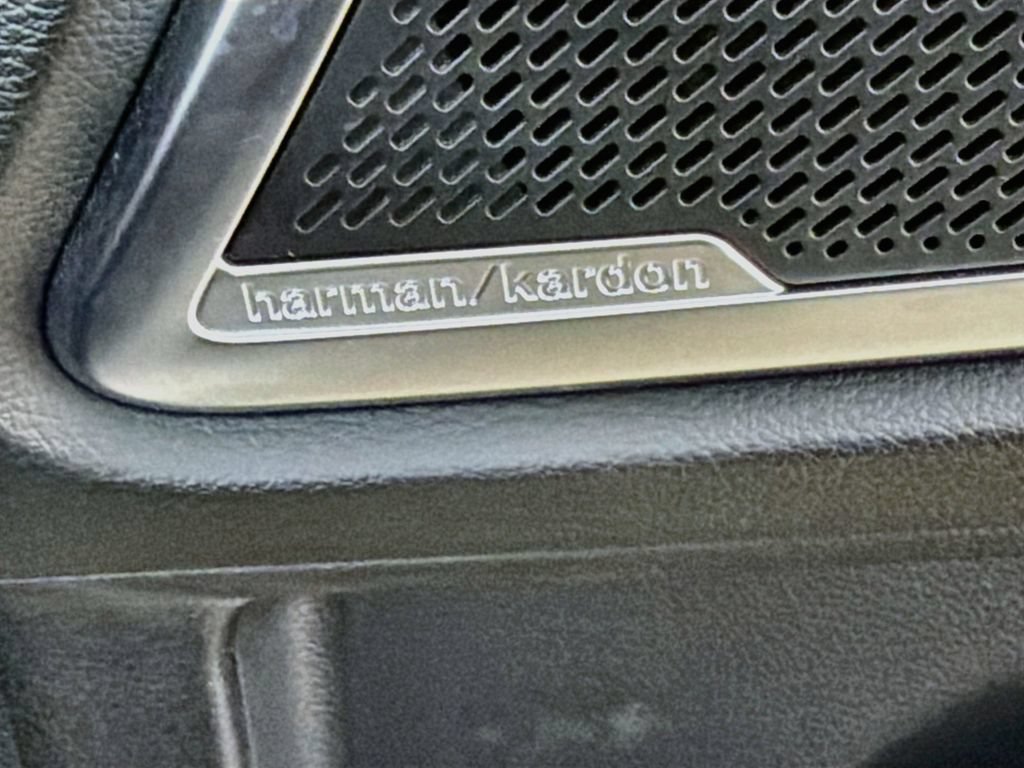 Used 2025 Kia Telluride SX w/ SX Captain's Chair Package AWD/4WD image 19