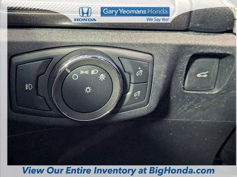 Used 2020 Ford Fusion SE w/ Equipment Group 151A image 24