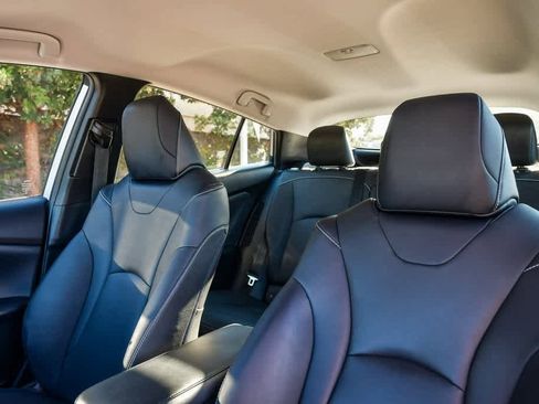 Used 2020 Toyota Prius Prime Limited image 17