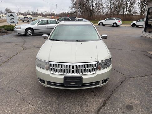 Used 2008 Lincoln MKZ AWD image 3