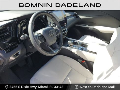 Used 2023 Lexus RX 350 Premium image 15