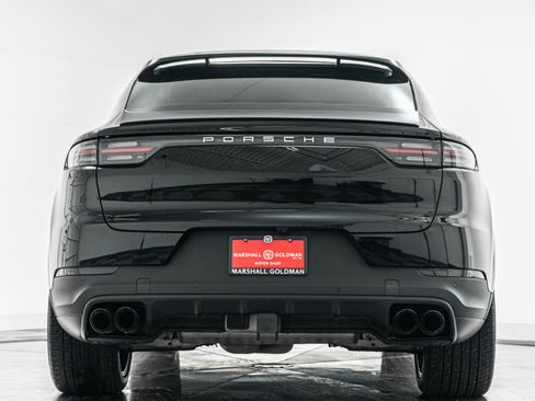 Used 2022 Porsche Cayenne Coupe AWD/4WD image 8