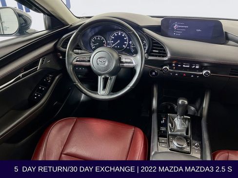 Used 2022 MAZDA MAZDA3 s image 30