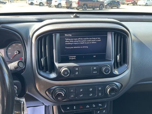 Used 2019 Chevrolet Colorado Z71 image 15