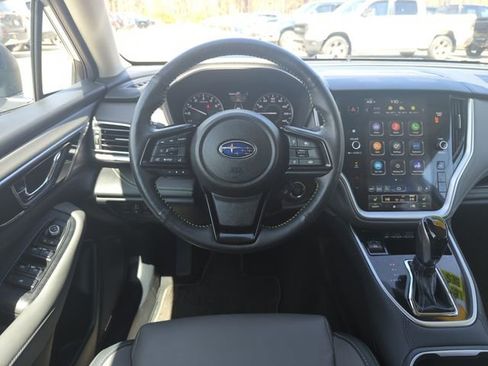 Used 2025 Subaru Outback Onyx Edition AWD/4WD image 18