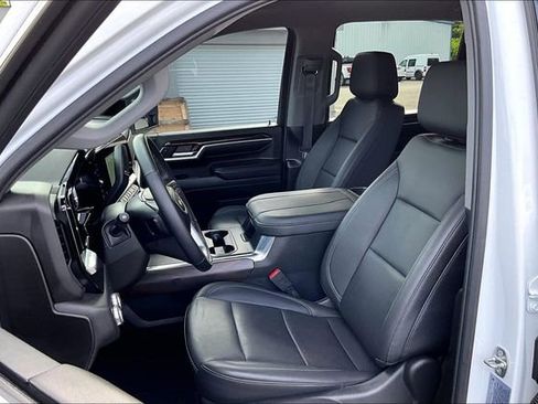 Used 2024 GMC Sierra 2500 SLT w/ SLT Premium Package AWD/4WD image 27