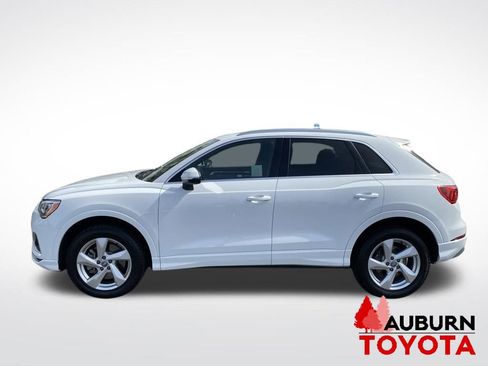 Used 2020 Audi Q3 2.0T Premium w/ Convenience Package AWD/4WD image 4
