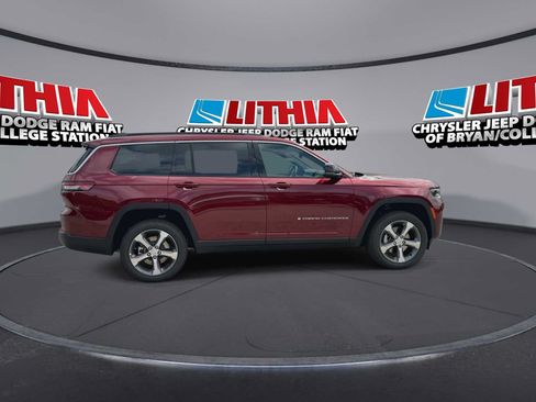 New 2026 Jeep Grand Cherokee L Limited AWD/4WD image 9