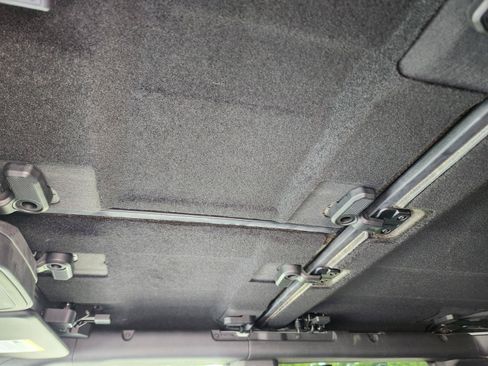 Used 2023 Ford Bronco Badlands AWD/4WD image 9