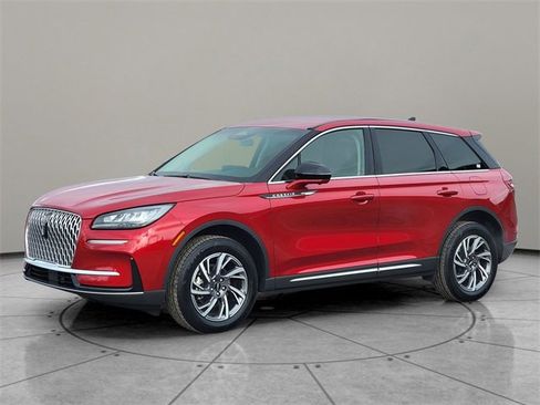 Certified 2024 Lincoln Corsair AWD w/ Equipment Group 101A image 3