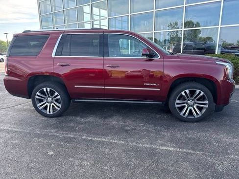 Used 2019 GMC Yukon Denali w/ Denali Ultimate Package AWD/4WD image 2