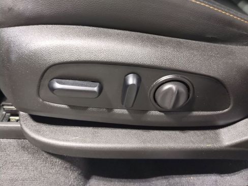 Used 2021 Chevrolet Traverse RS w/ LPO, Floor Liner Package image 21