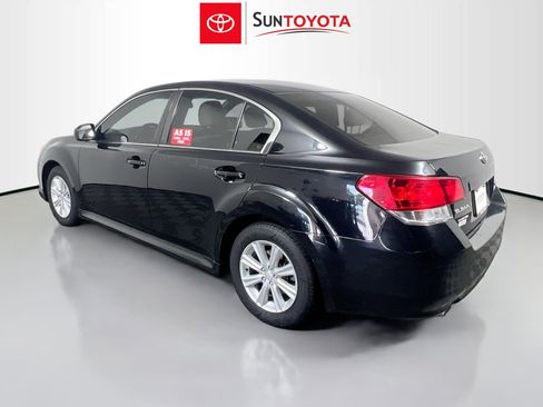 Used 2010 Subaru Legacy 2.5i Premium image 6