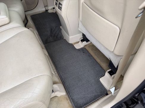 Used 2011 Lexus RX 450h AWD w/ Premium Pkg image 15