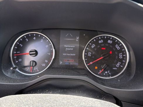Used 2022 Toyota RAV4 LE FWD image 8