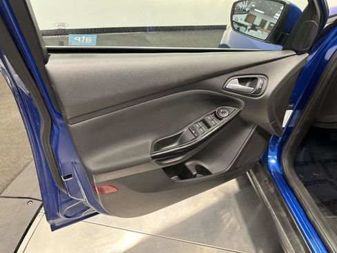 Used 2018 Ford Focus Titanium FWD image 13
