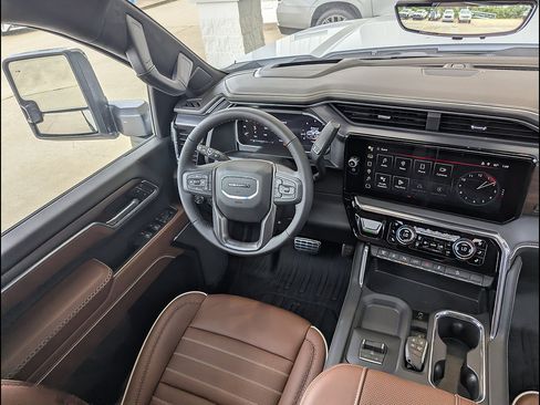 New 2026 GMC Sierra 2500 Denali Ultimate w/ LPO, Black Badging Package AWD/4WD image 21