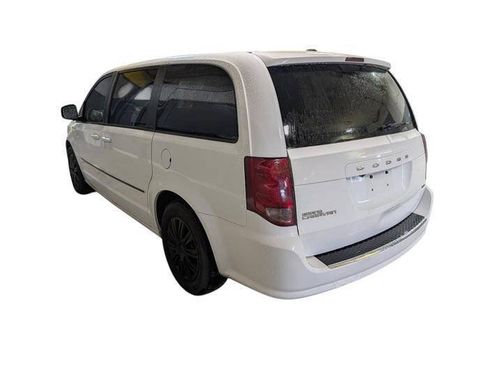 Used 2016 Dodge Grand Caravan SE w/ Quick Order Package 29E SE FWD image 3