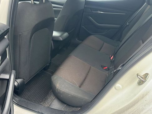 Used 2022 MAZDA MAZDA3 s image 5