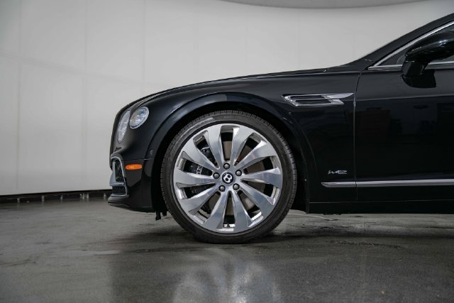 Used 2020 Bentley Flying Spur W12 AWD/4WD image 12