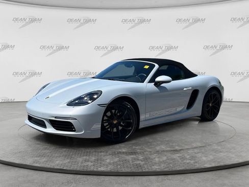Used 2024 Porsche 718 Boxster RWD image 3