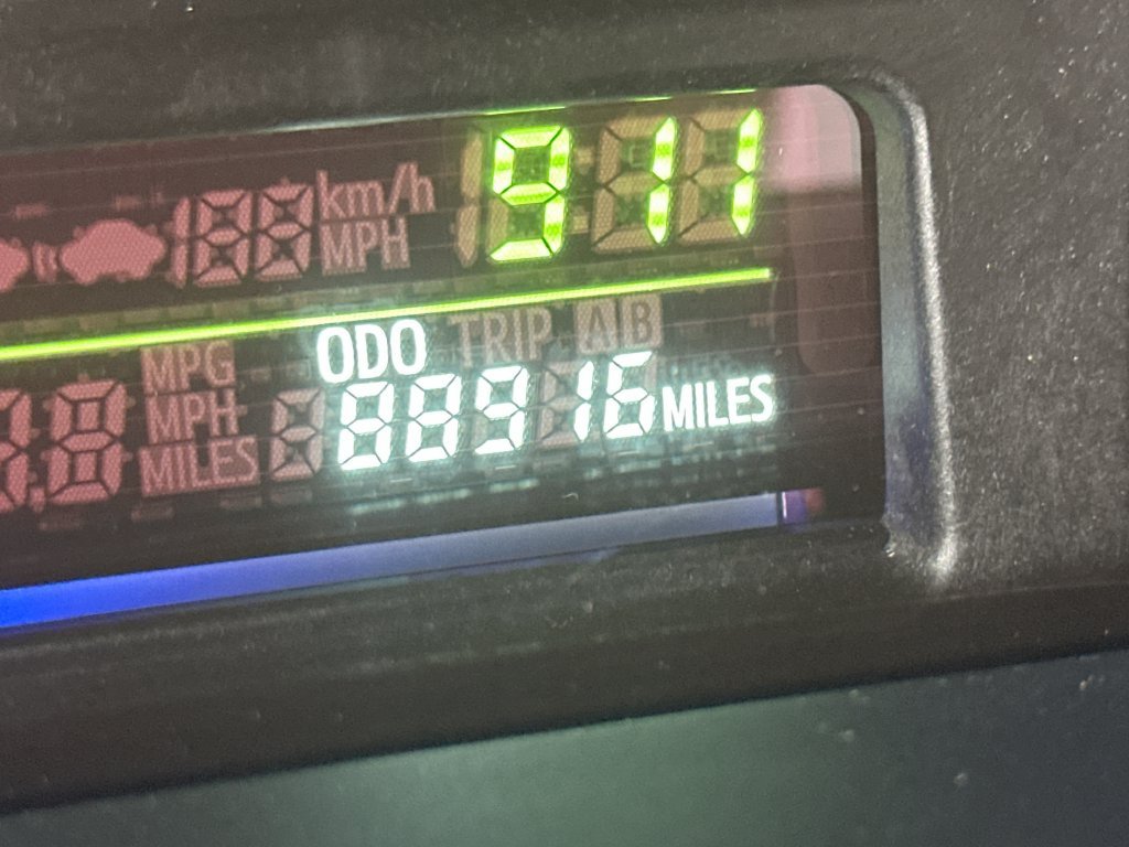Used 2014 Toyota Prius V Three FWD image 34