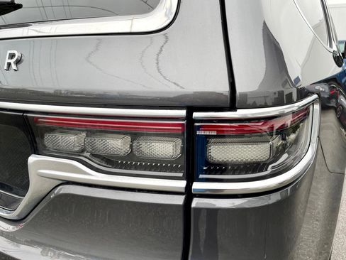 Used 2022 Jeep Grand Wagoneer Series I image 16