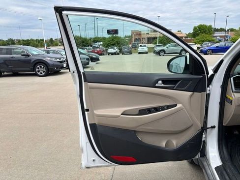 Used 2018 Hyundai Tucson Value AWD/4WD image 9