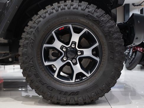 Used 2019 Jeep Wrangler Unlimited Rubicon image 14