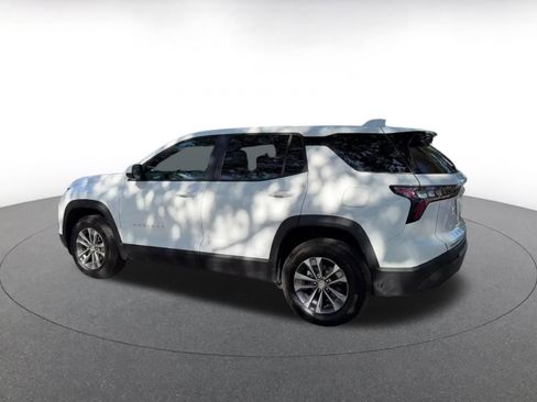 Used 2025 Chevrolet Equinox LT image 10