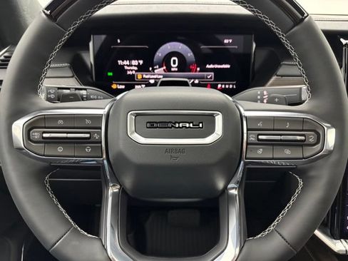 New 2026 GMC Acadia Denali Ultimate w/ LPO, Floor Liner Package AWD/4WD image 23