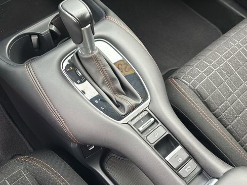 Used 2025 Honda HR-V Sport image 21