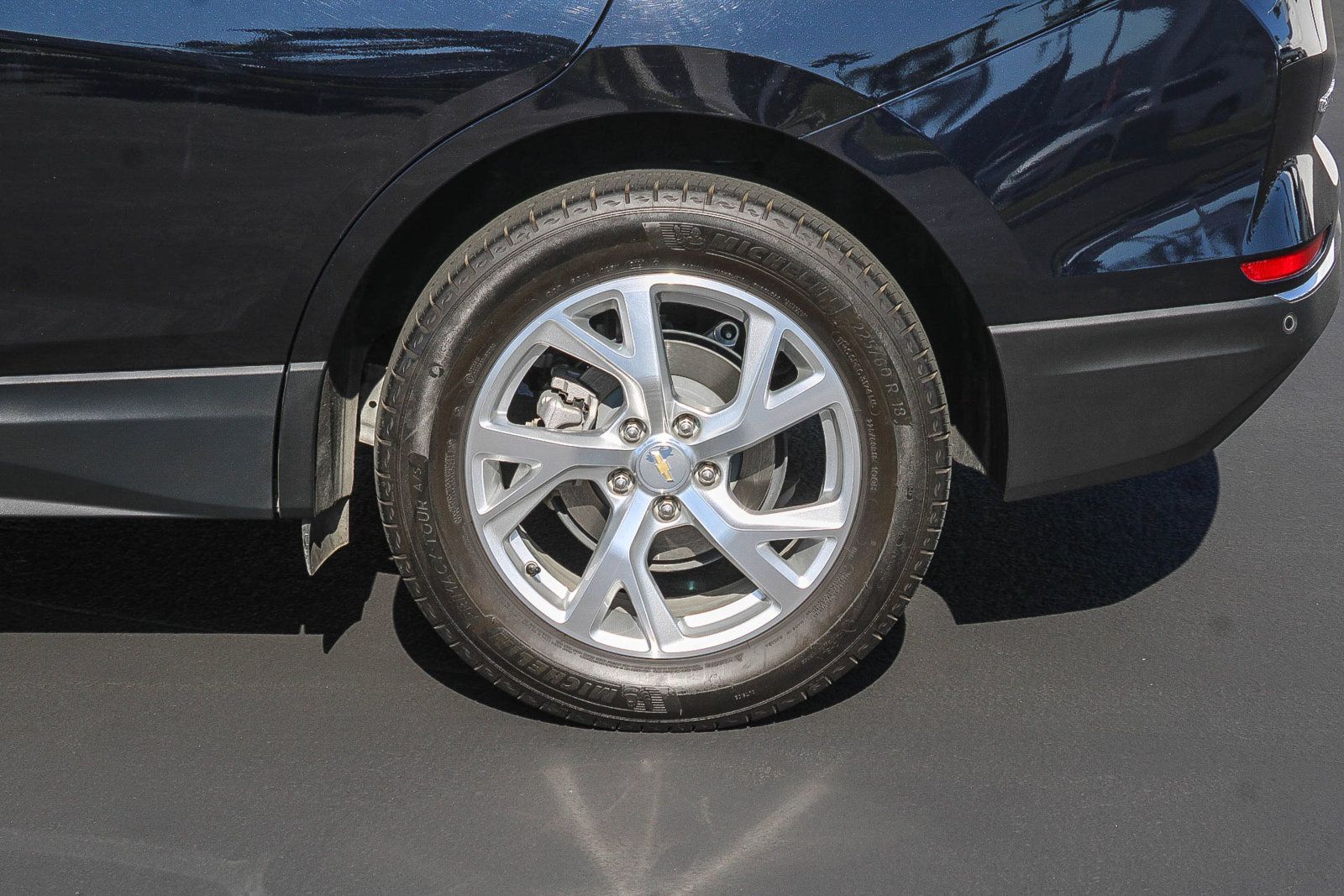 Used 2020 Chevrolet Equinox LT FWD image 7