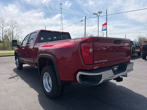 New 2026 Chevrolet Silverado 3500 LTZ w/ LTZ Convenience Package AWD/4WD image 3