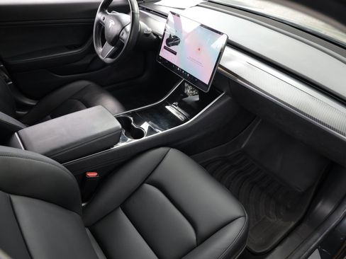Used 2018 Tesla Model 3 Long Range RWD image 21