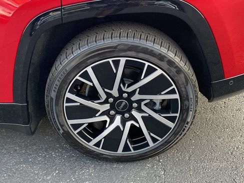 Used 2025 Jeep Wagoneer S Limited image 23