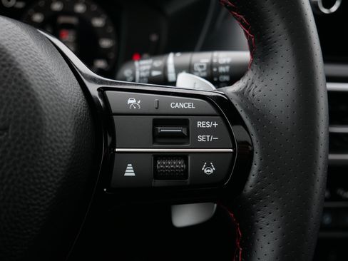 Certified 2025 Acura ADX A-Spec image 29