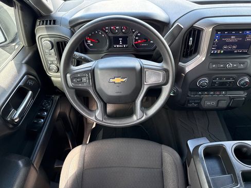 Used 2023 Chevrolet Silverado 1500 Custom image 14