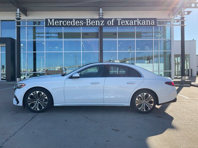 Used 2025 Mercedes-Benz E 350 4MATIC Sedan image 6