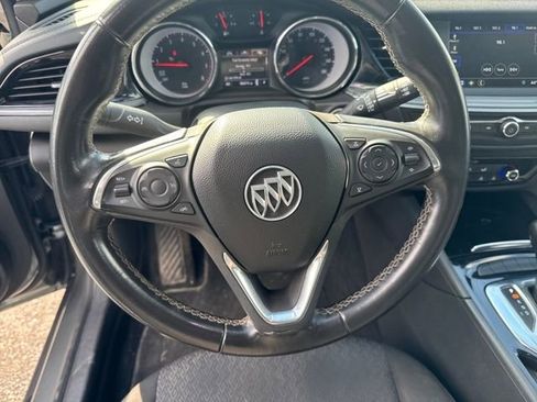 Used 2018 Buick Regal Preferred w/ Driver Confidence Package #1 image 14