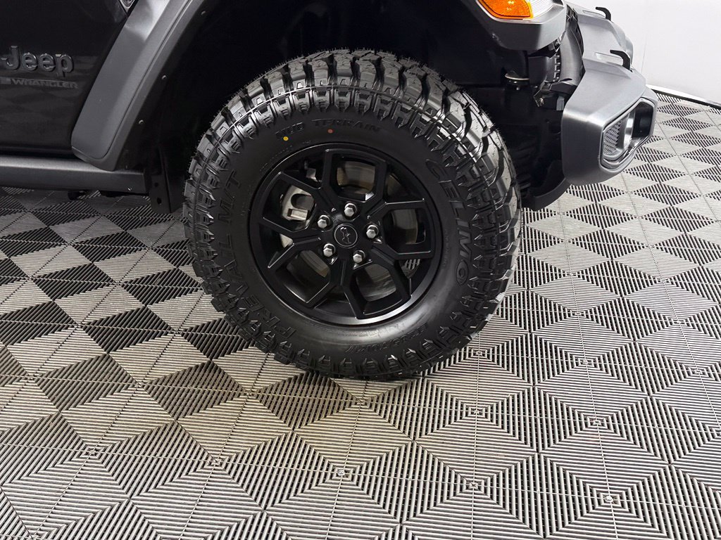 Used 2025 Jeep Wrangler Unlimited Sport AWD/4WD image 11