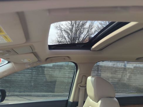 Used 2017 Honda CR-V Touring image 15