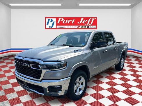 Used 2025 RAM 1500 Big Horn AWD/4WD image 1
