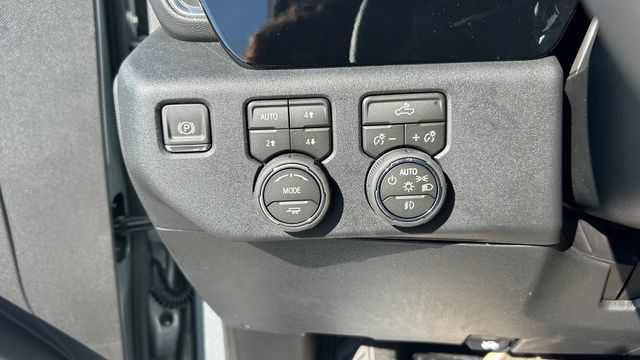 New 2026 Chevrolet Silverado 1500 RST w/ Z71 Off-Road Package AWD/4WD image 22