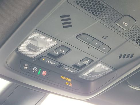 Certified 2023 Cadillac XT5 Premium Luxury FWD image 19
